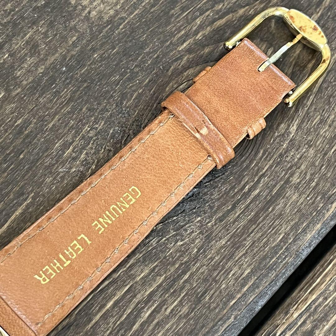 TISSOT ティソ スタイリスト クォーツ 腕時計 ホワイト文字盤 ゴールド
