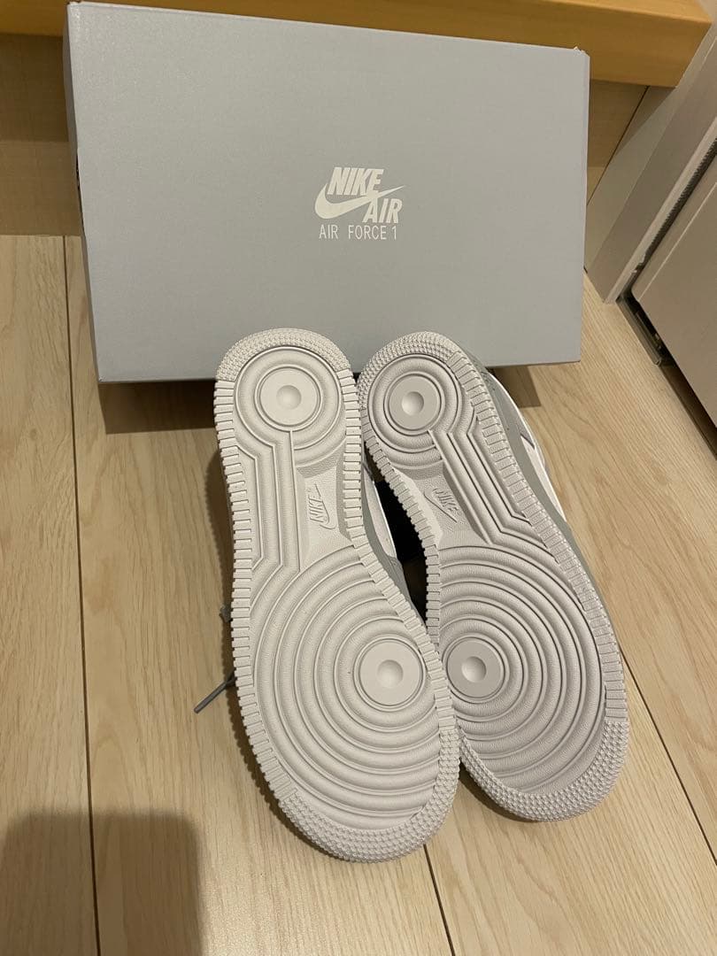 【新品】NIKE Air Force1‘07 ライトグレー22.5 【新品】NIKE Air Force1‘07 ライトグレー22.5