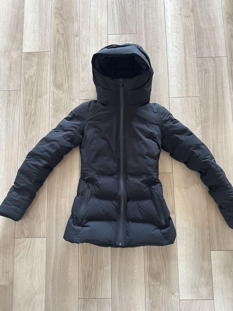 lululemon ダウンジャケット