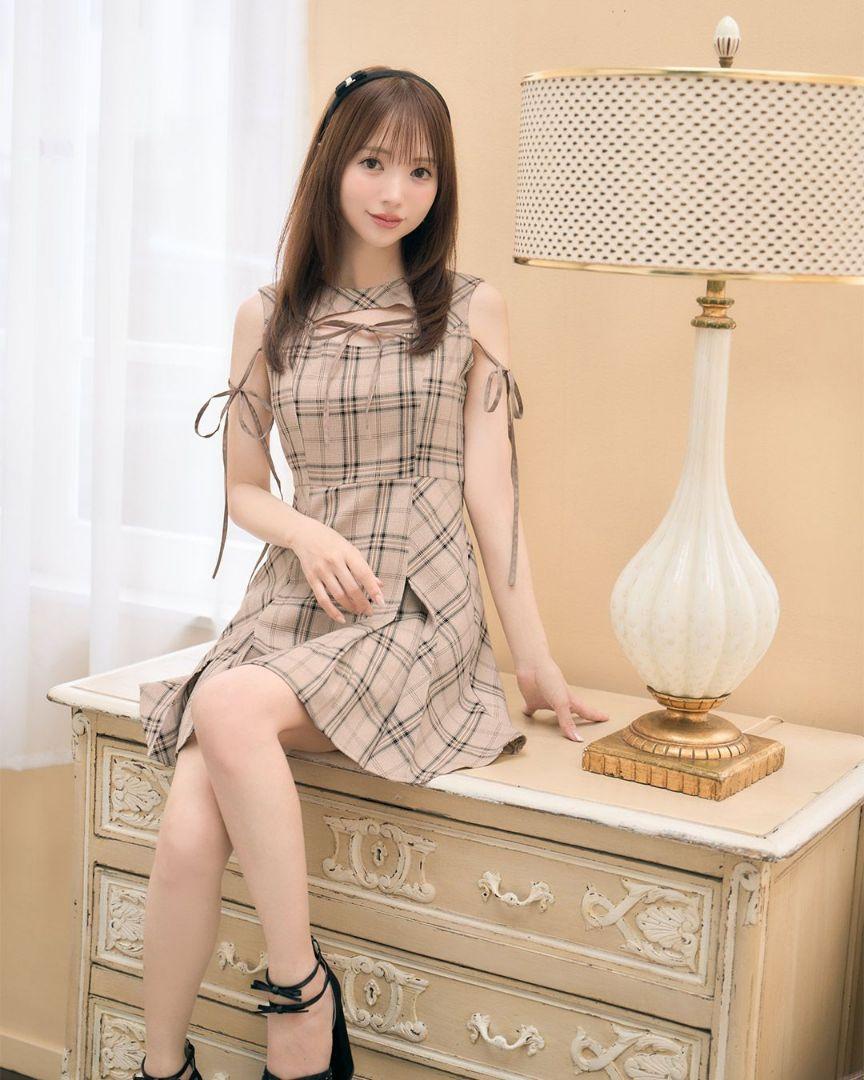 ミシェルマカロン　フロントオープンチェックミニワンピ　フリーサイズ　ベージュ フロントオープンチェックミニワンピ♡XS完売品♡新品未使用