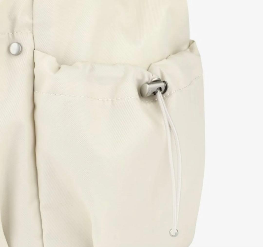 1点のみ再入荷！入手困難！ノースフェイス 韓国限定 ボニーパック M クリーム