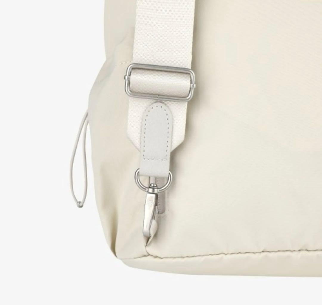 1点のみ再入荷！入手困難！ノースフェイス 韓国限定 ボニーパック M クリーム