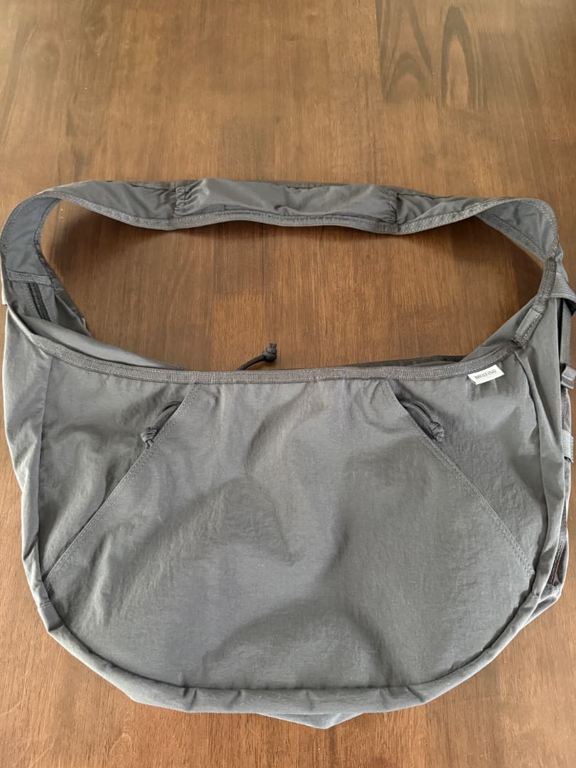 超美品　BRIEFING HOBO BAG WIDE