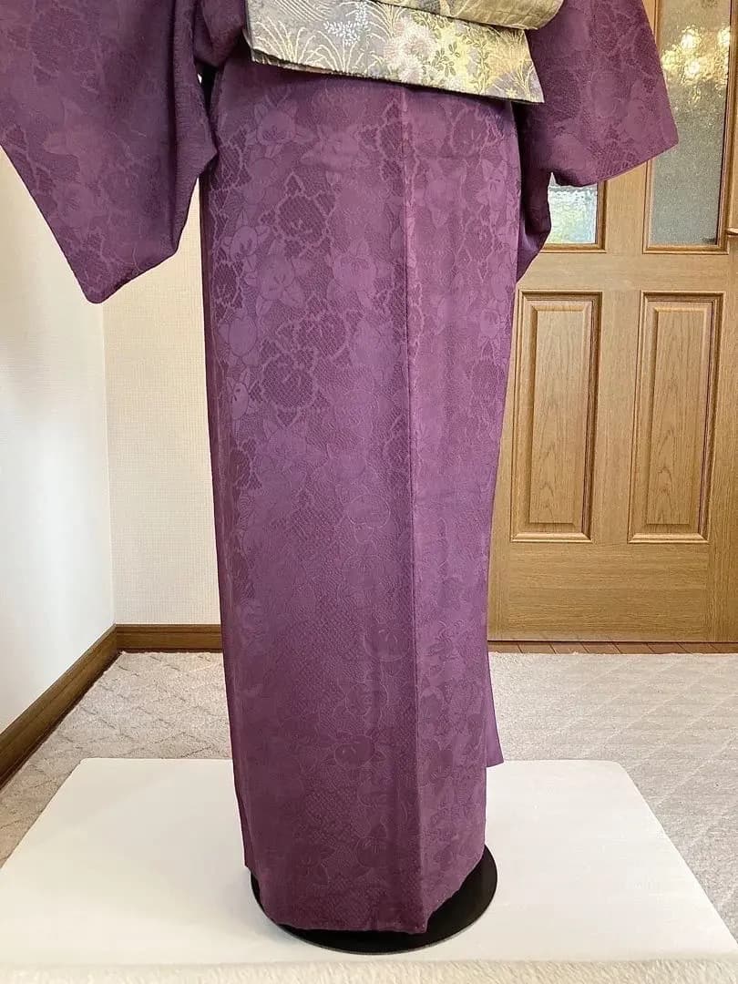 ふっくらと地紋は橘 吉祥古典柄 美品上質正絹 色無地一つ紋 高貴なお色合 準礼装 ふっくらと地紋は橘 吉祥古典柄 美品上質正絹 色無地一つ紋 高貴なお色合 準礼装