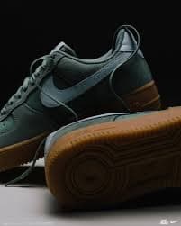 【新品・未使用】タグ箱付　ナイキ エア フォース1 ‘07 LV8 27.5cm