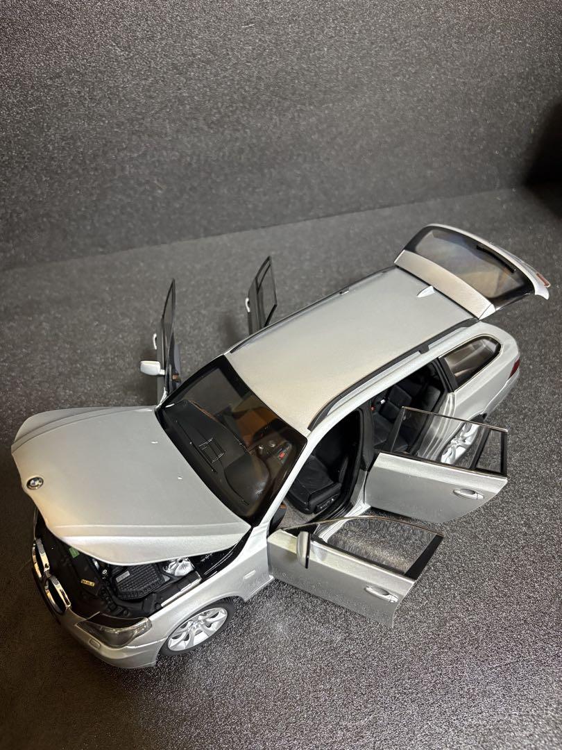 Kyosho 京商 1/18 BMW 545i Touring