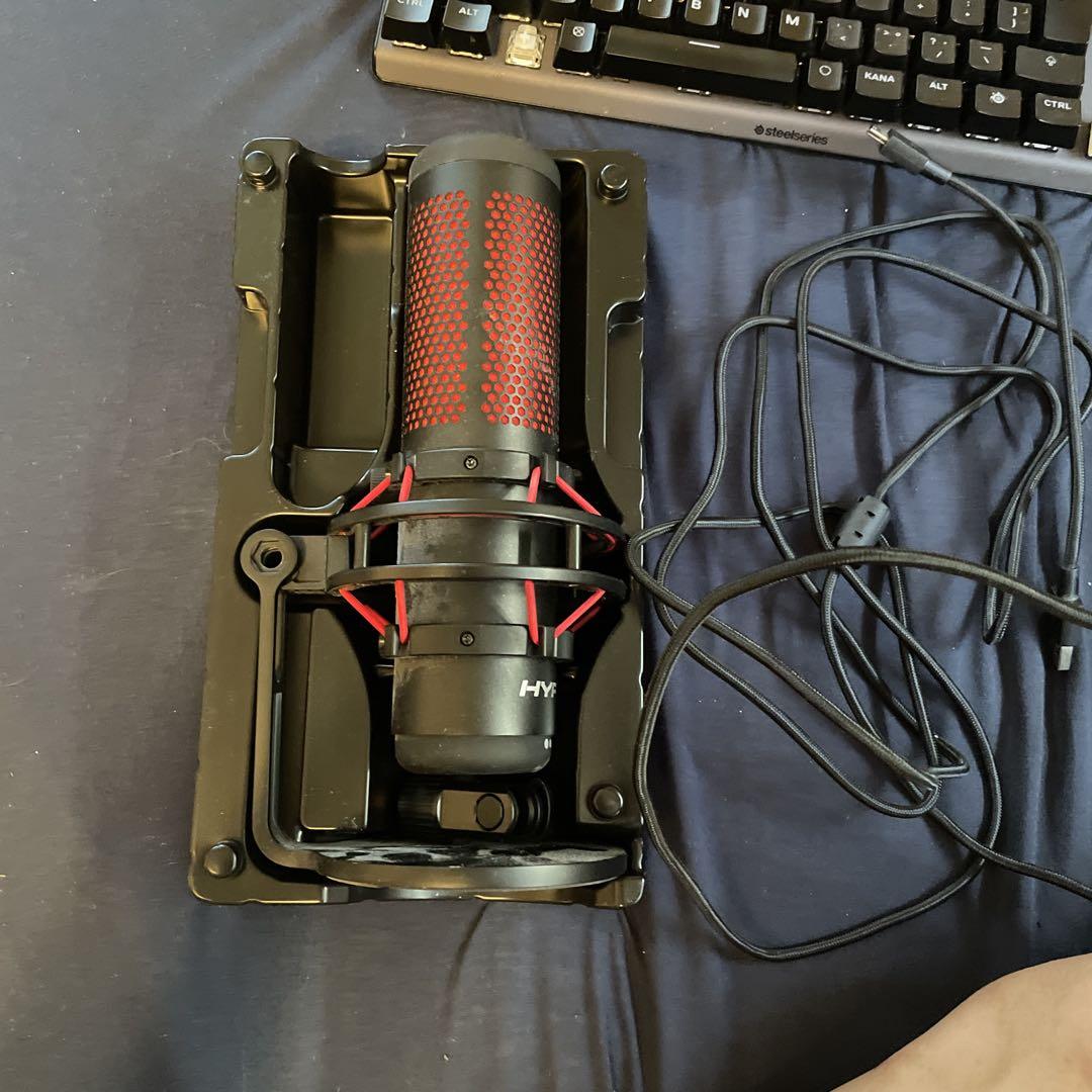HyperX QUADCAST マイク