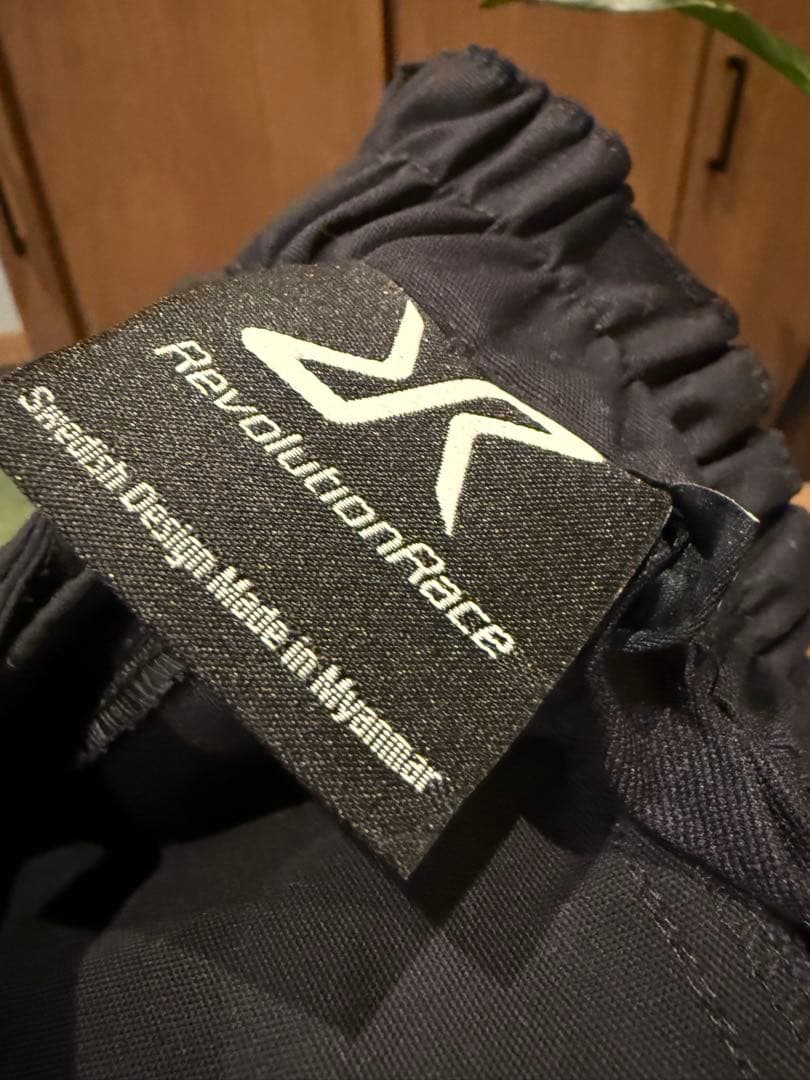 希少 Revolution race トレッキングパンツ S 希少 Revolution race トレッキングパンツ S