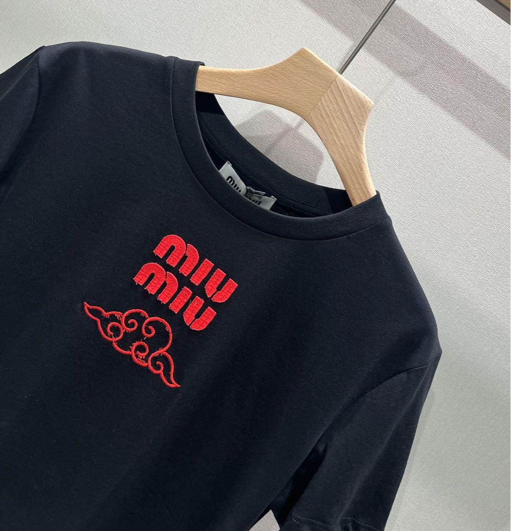 ✳️人気新作 新品 Miu Miuミュウミュウ 3色 トップス - メルカリ