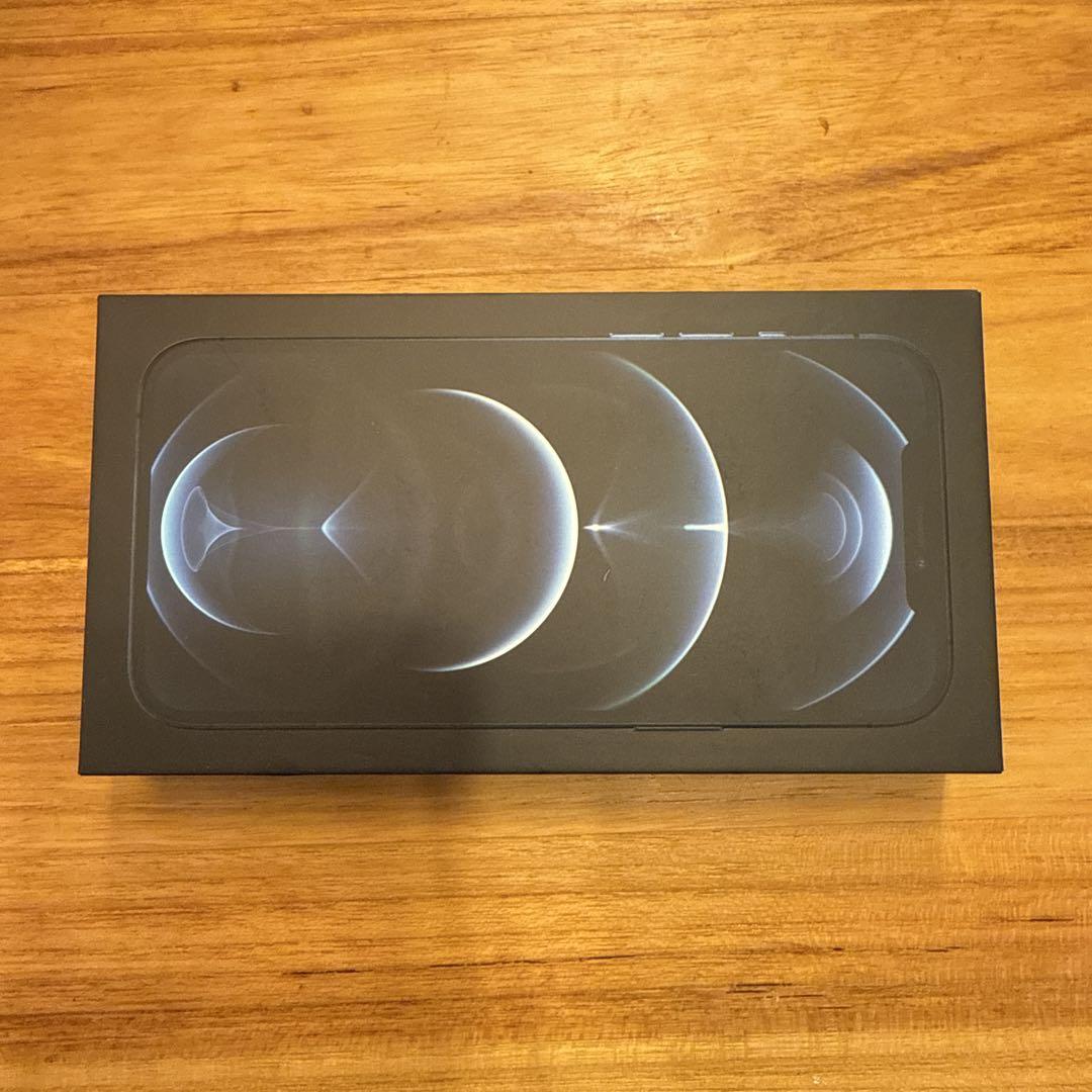 iPhone 12 Pro Max 512GB SIMフリー