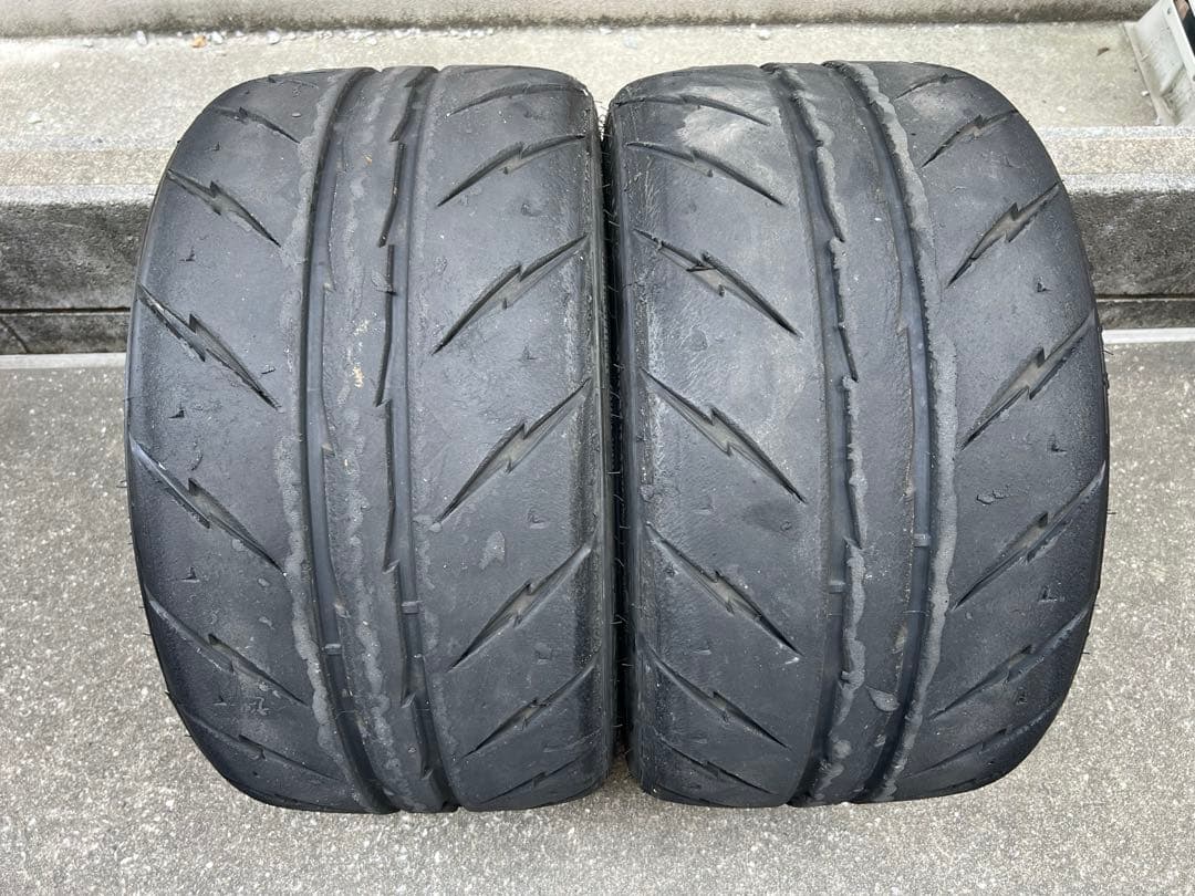 295/30-18シバタイヤR23TW200筑波30分使用のみ2本セット