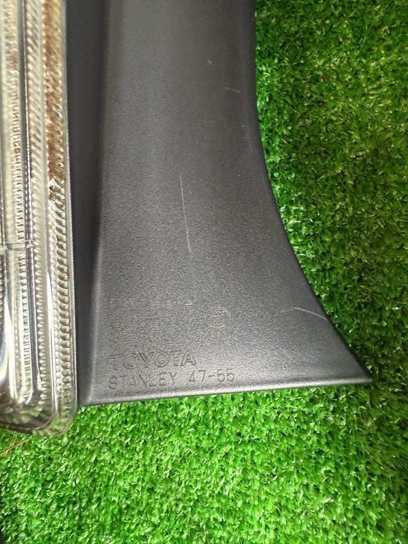 ZVW30 プリウス　後期　テールランプ