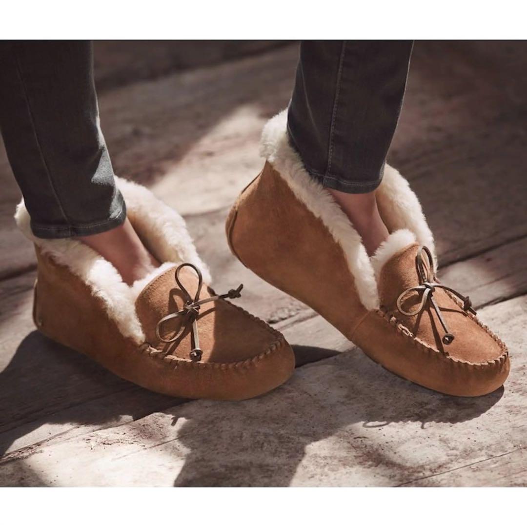 【新品未使用】UGG ALENA モカシン