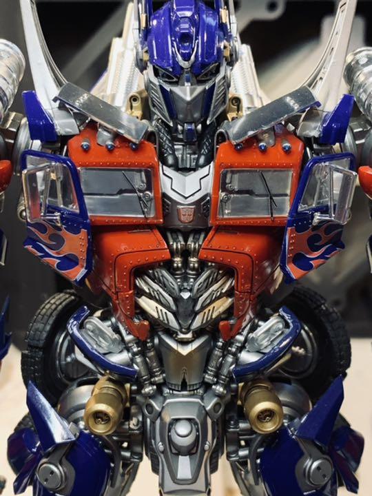トランスフォーマー オプティマスプライム(Custom paint 塗装済み ) Amazon.com: Good Smile Company DLX Optimus Prime