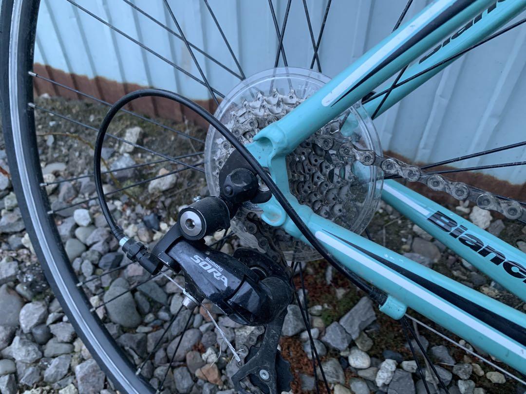Bianchi ロードバイク Sora 水色