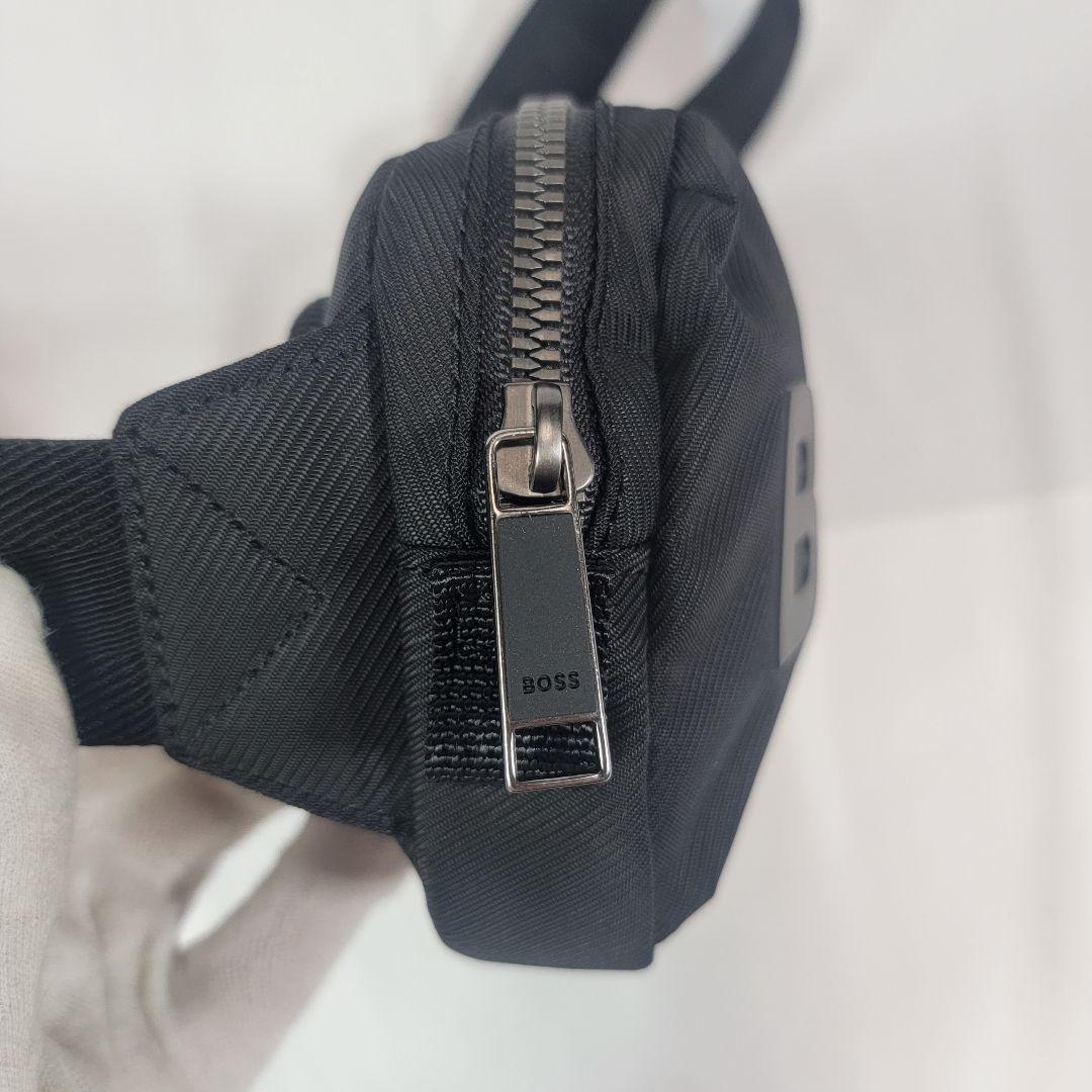 未使用 HUGO BOSS ボディバッグ ウエストポーチ 黒