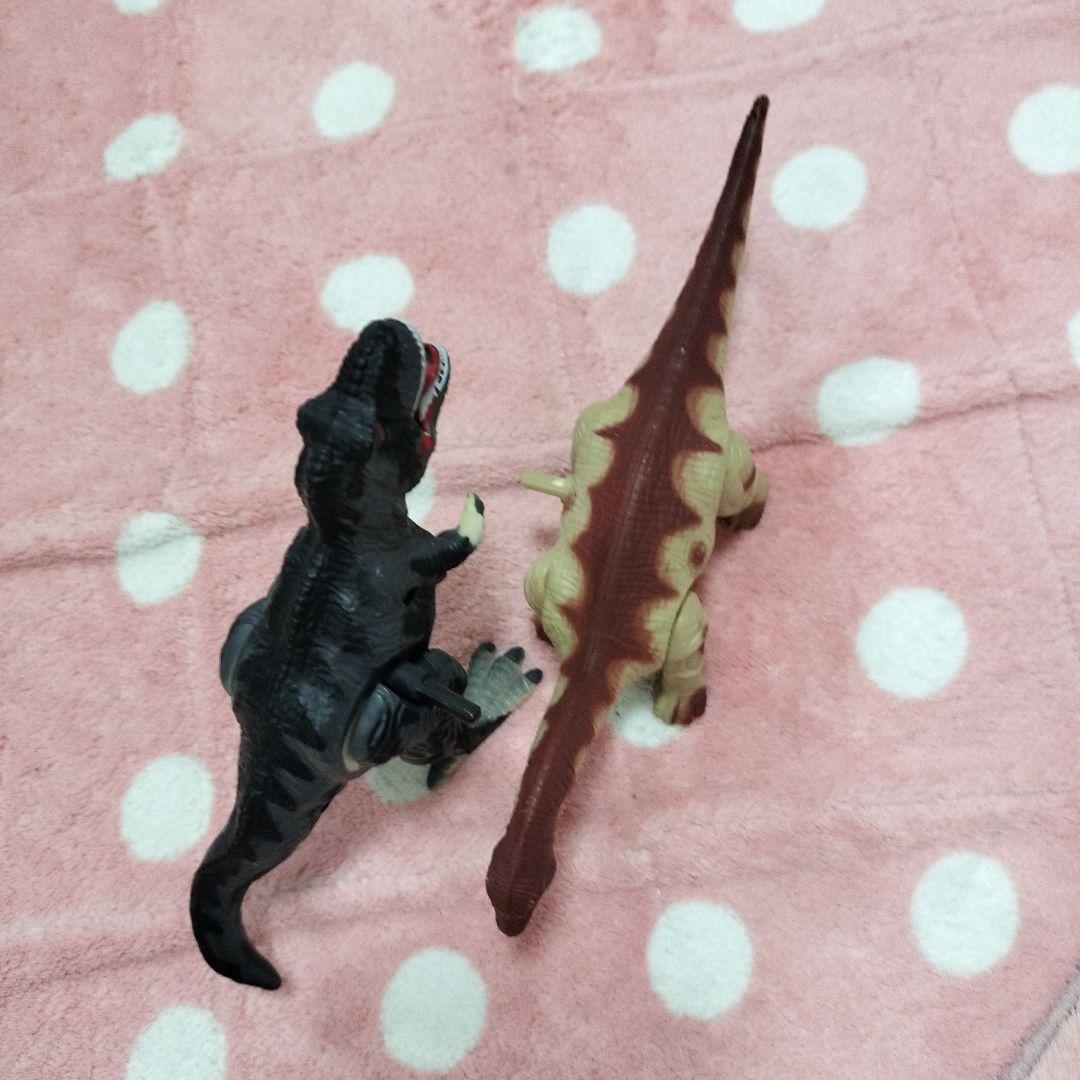 恐竜フィギュアセット 黒と茶色