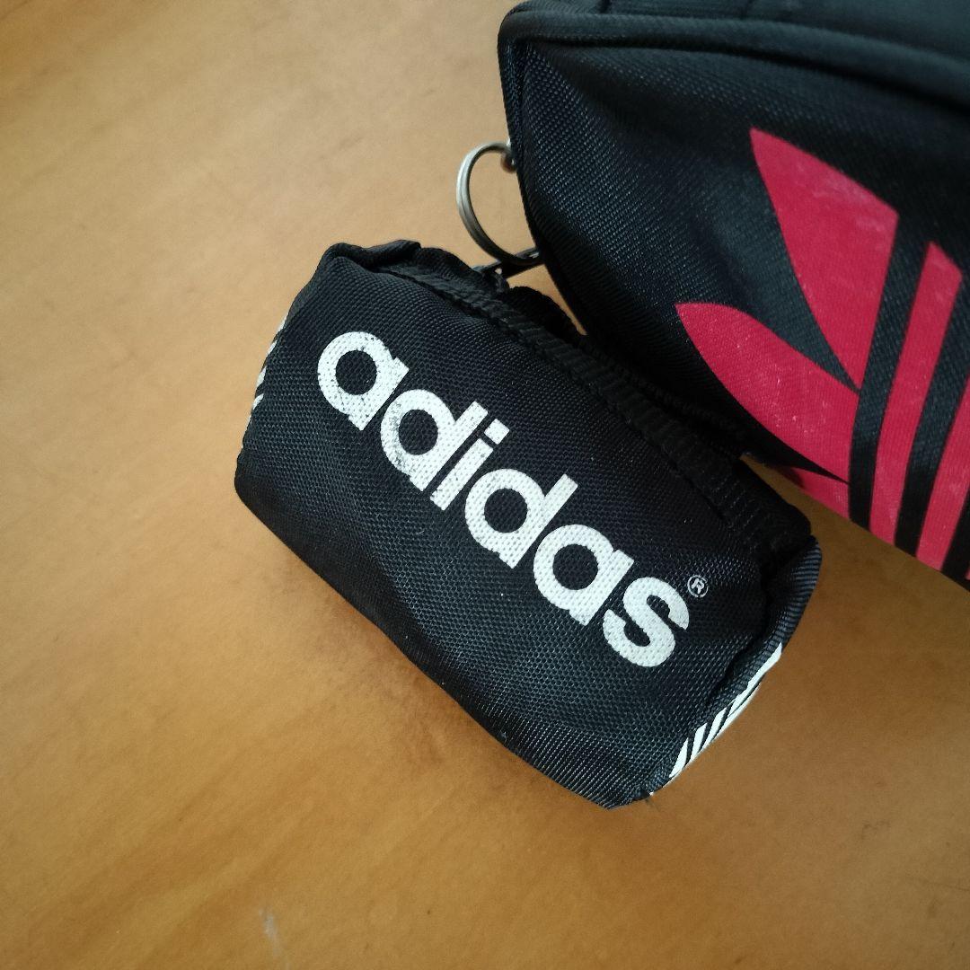 adidas 90年代　ショルダーバッグ　スウェーデンカラー　デサント 90s adidas ショルダーバッグ 黒 - バッグ激安