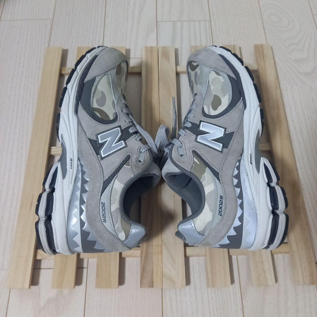 A BATHING APE®︎ × New Balance 2002R