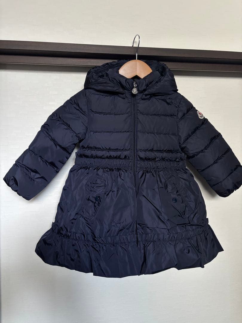美品！モンクレール　ダウンジャケット　ベビーキッズ　ブルゾン　フリル　コート
