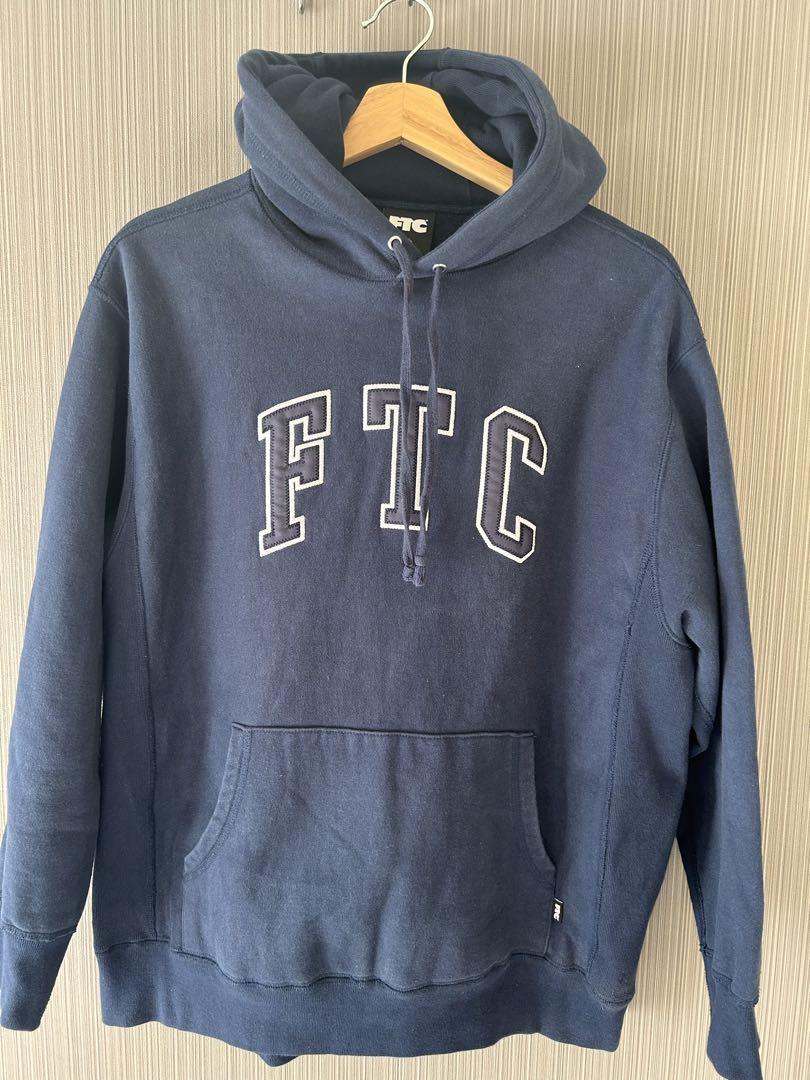 美品　FTC フード付きパーカー Lサイズ ネイビー