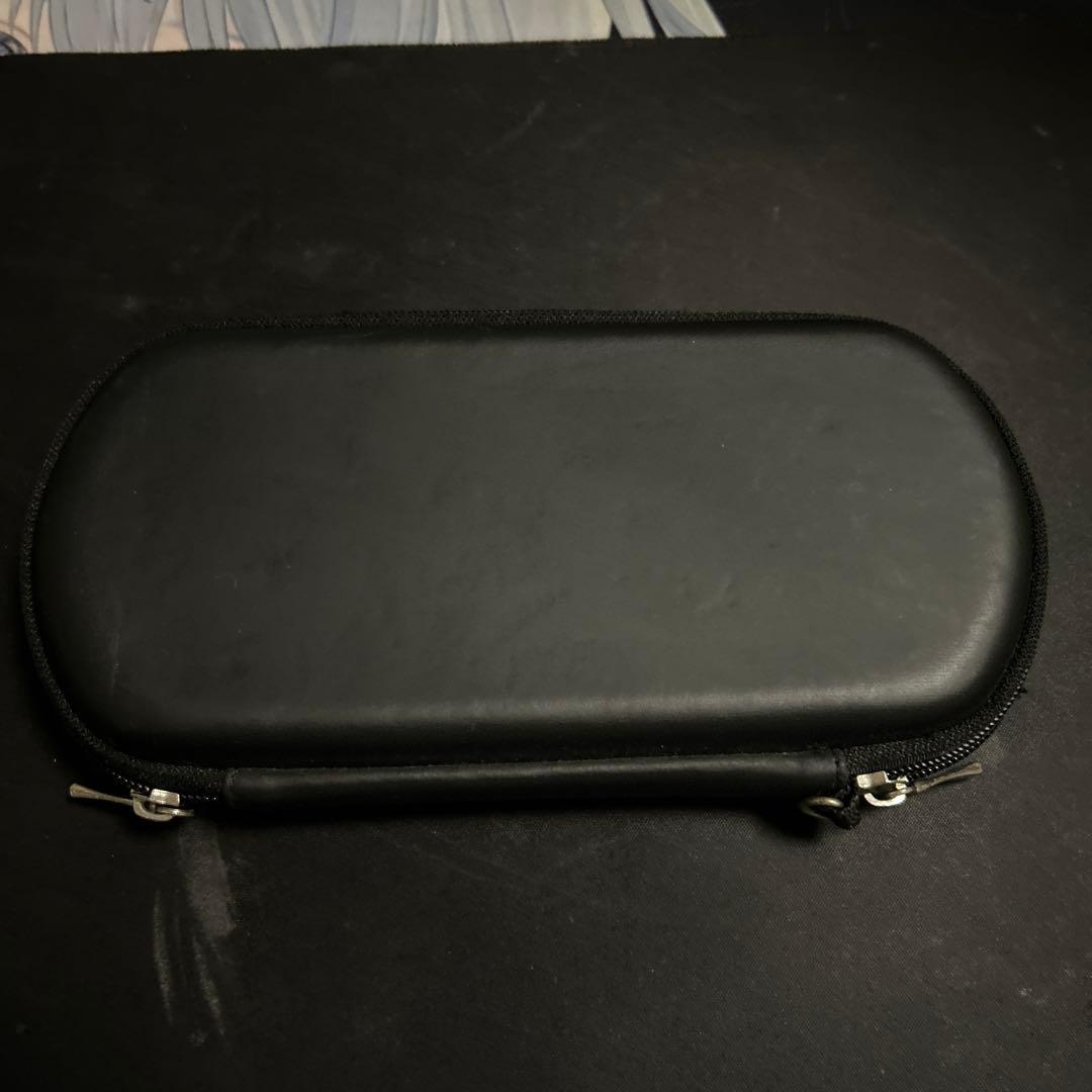 PS Vita Case Black Oval Shape
