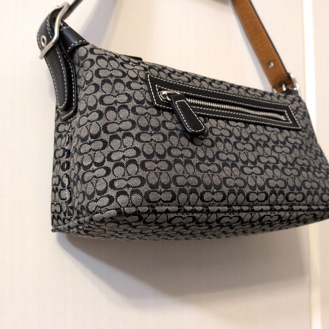 COACH アクセサリーポーチ マイクロシグネチャー