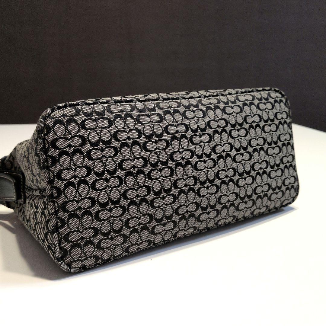 COACH アクセサリーポーチ マイクロシグネチャー