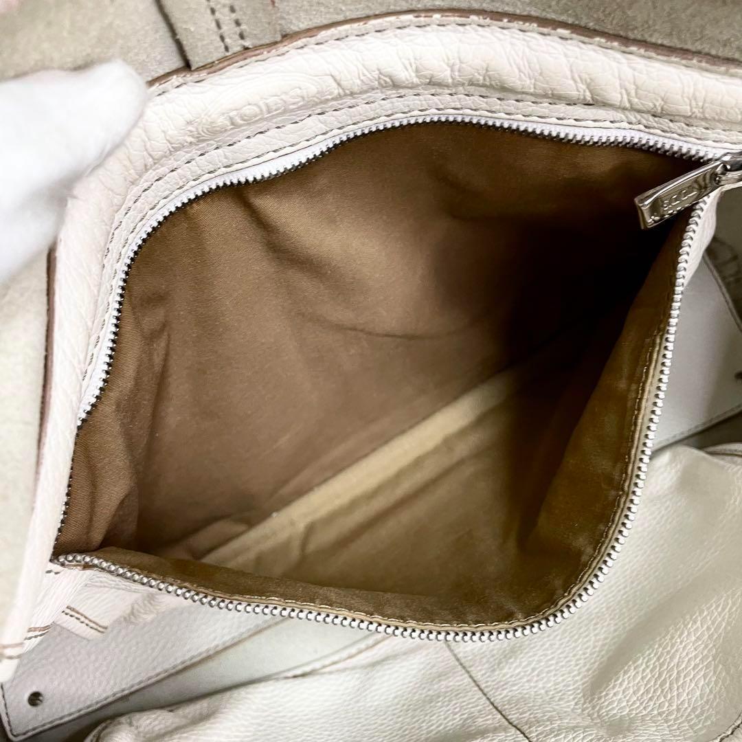 希少色 トッズ D BAG Dバック トートバッグ　レザー シボ革 A4可 美品 トッズ トートバッグ レザー シボ革 Dバッグ ホワイト 大