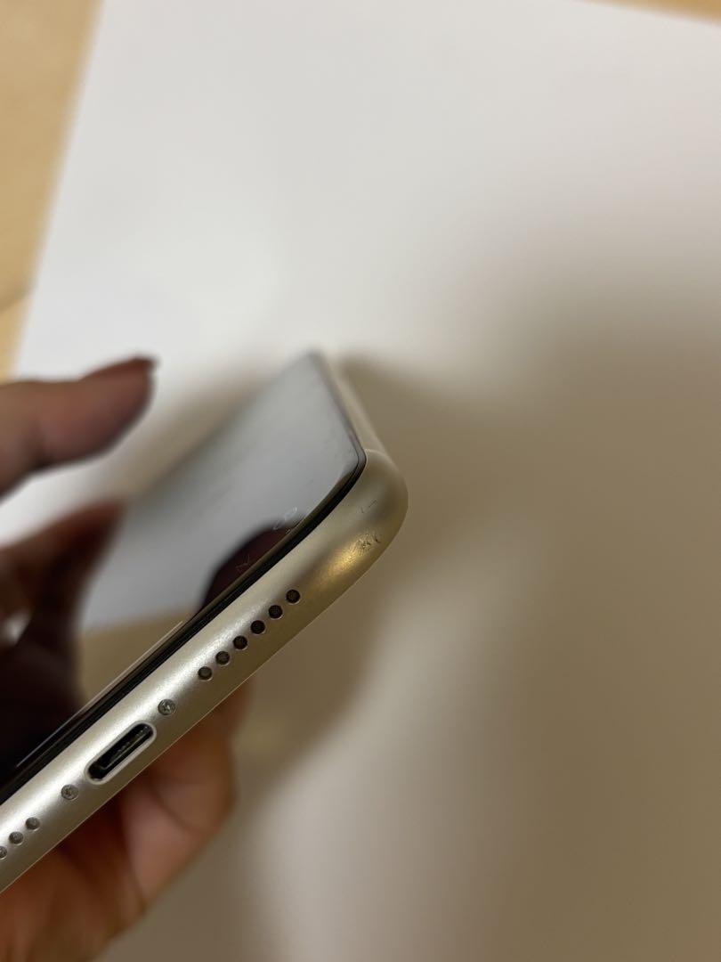 Apple iPhone 11 ホワイト 本体