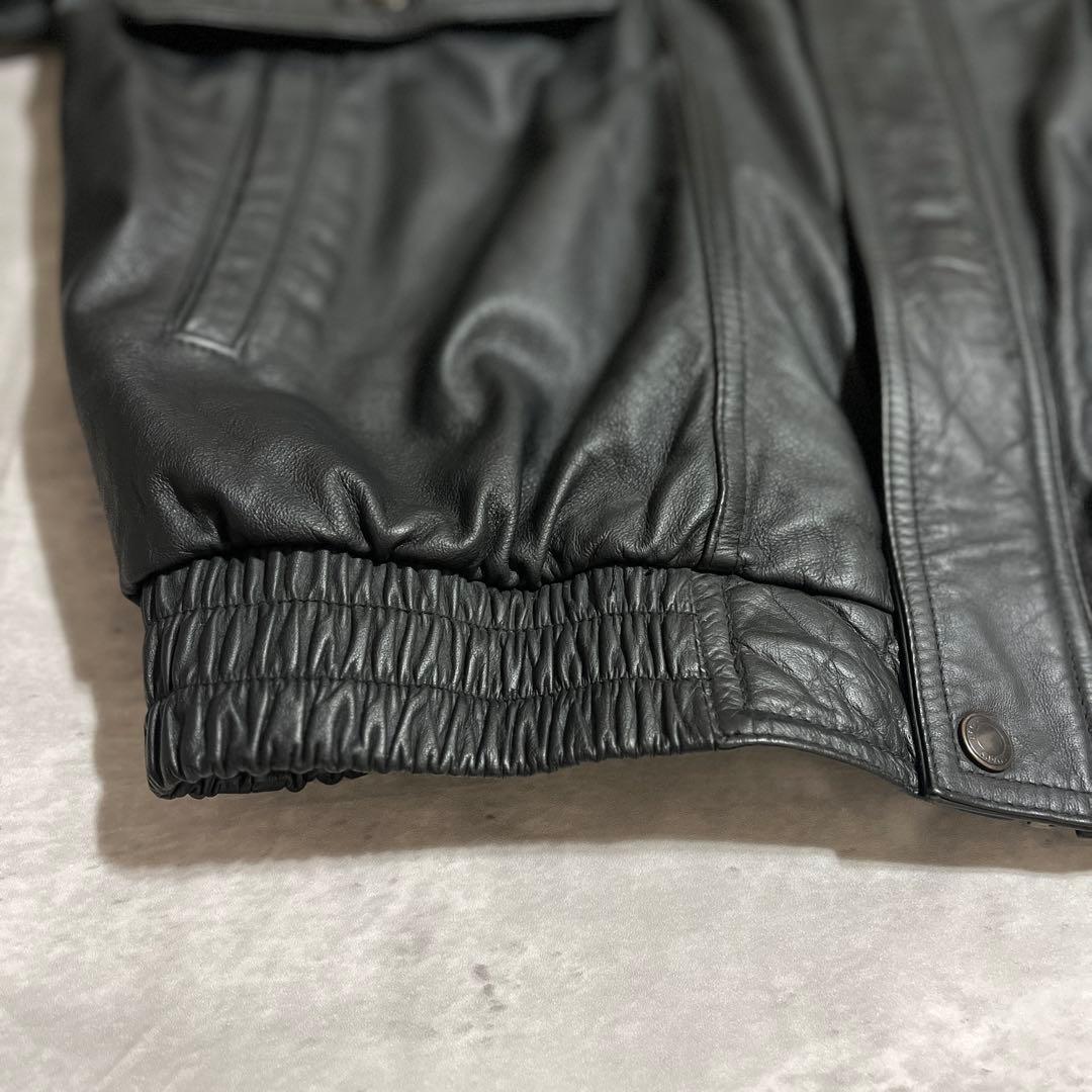 【美品】牛革 A-2型 黒 ボンバージャケット XL 短丈 キルティング裏地 【美品】牛革 A-2型 黒 ボンバージャケット XL 短丈 キルティング裏地