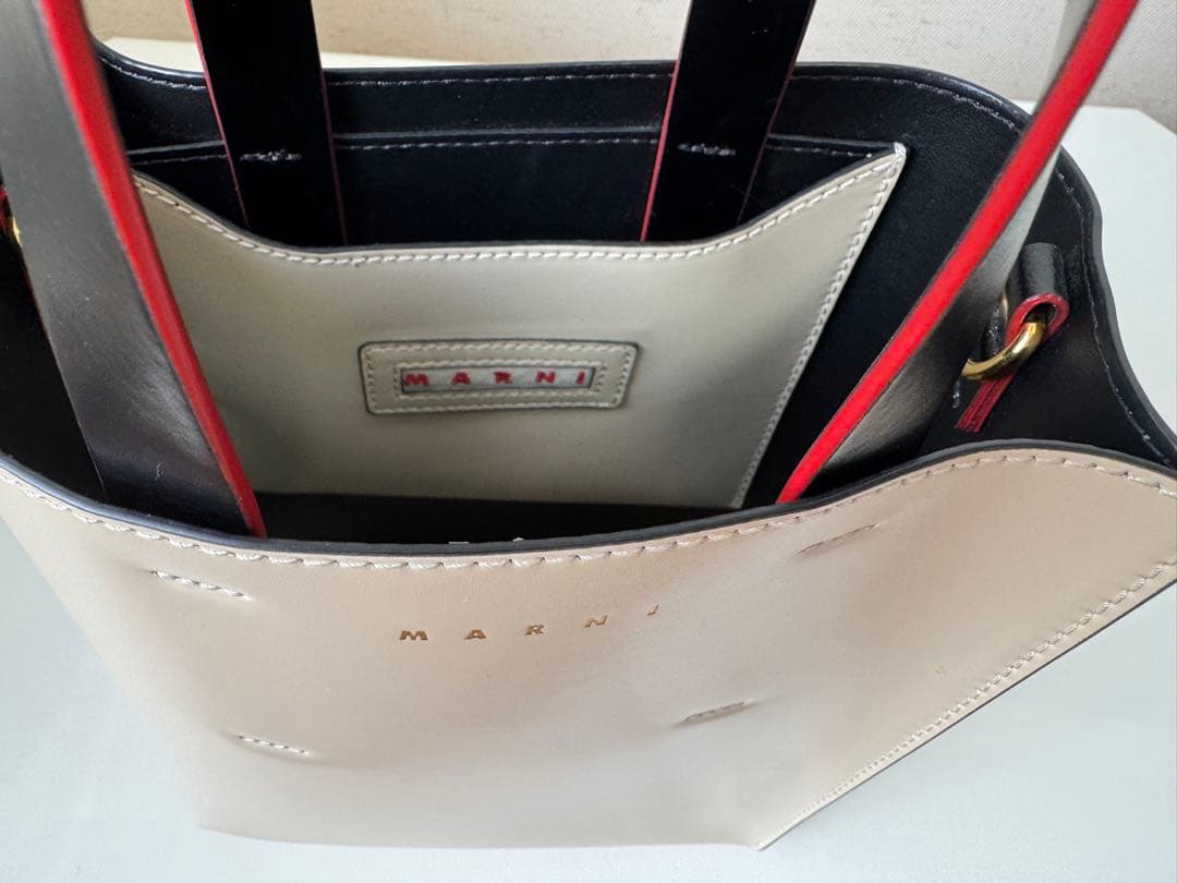 マルニ　ショルダーバッグ