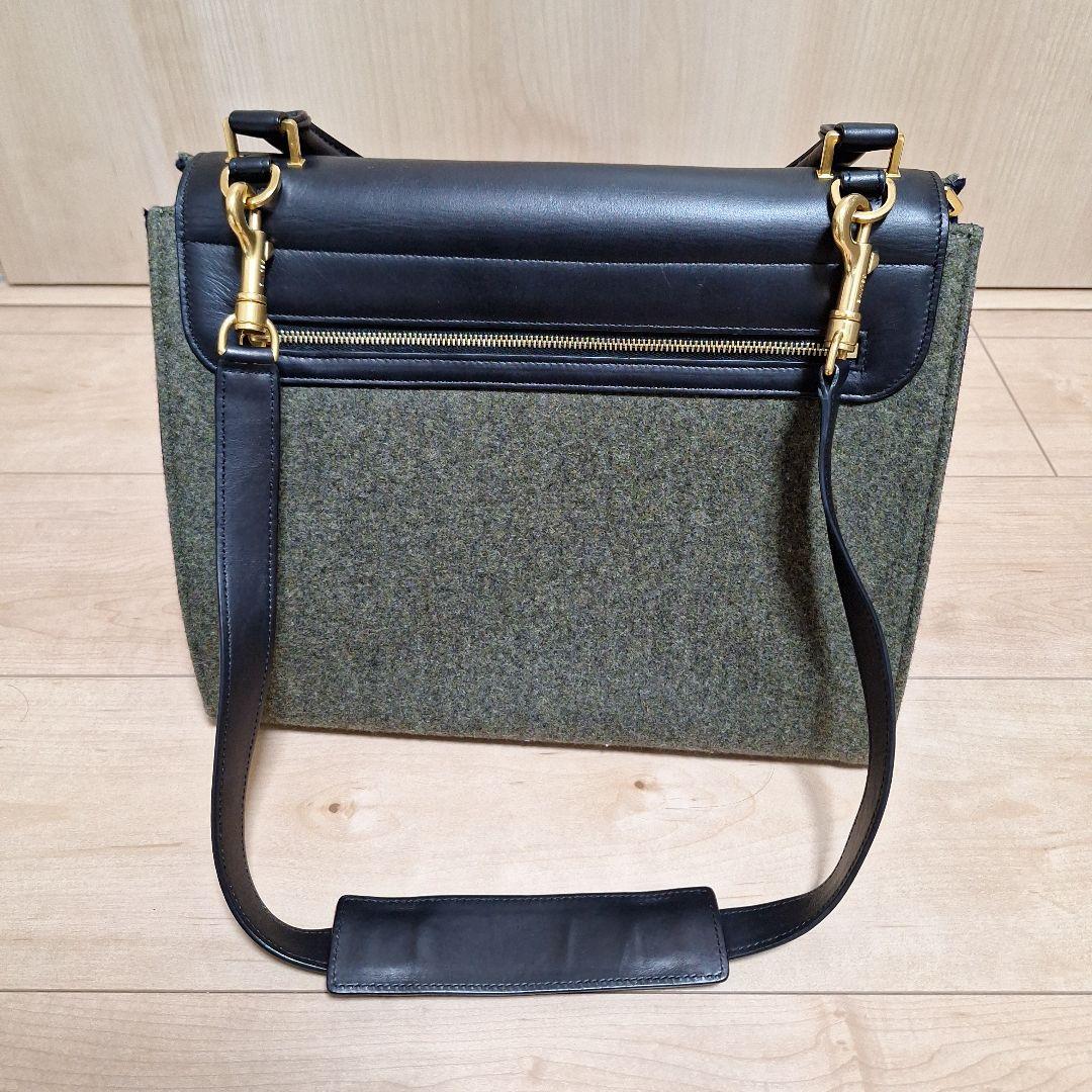 CELINE　セリーヌ　Trapezeトラペーズ