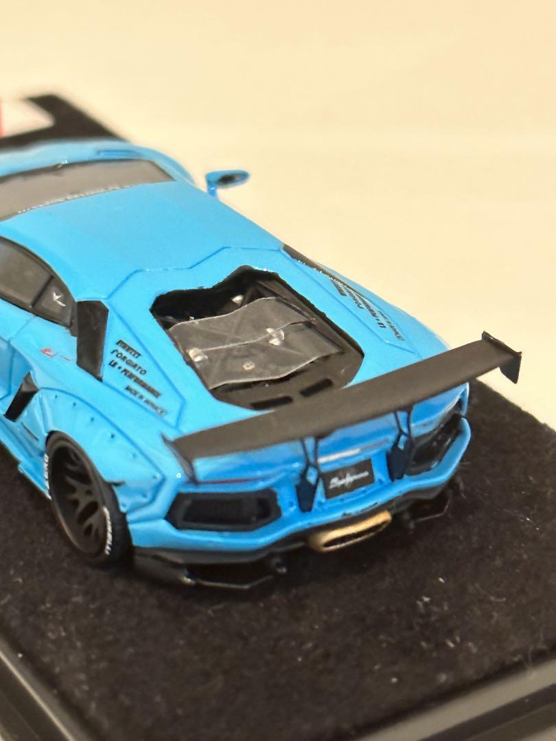 ミニカー 1/64 Liberty Walk Aventador