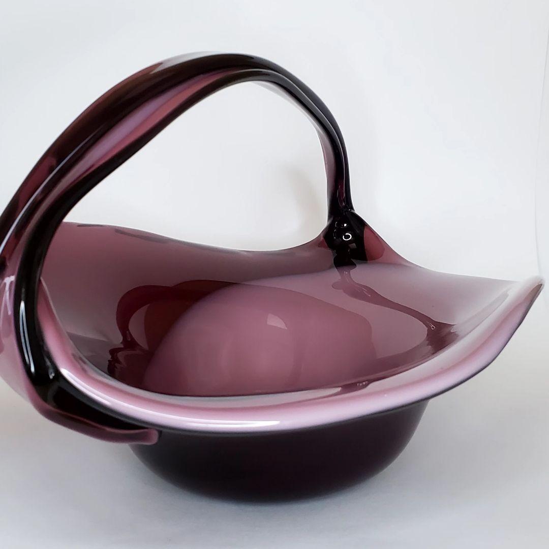 Art Glass flower vase/basket type