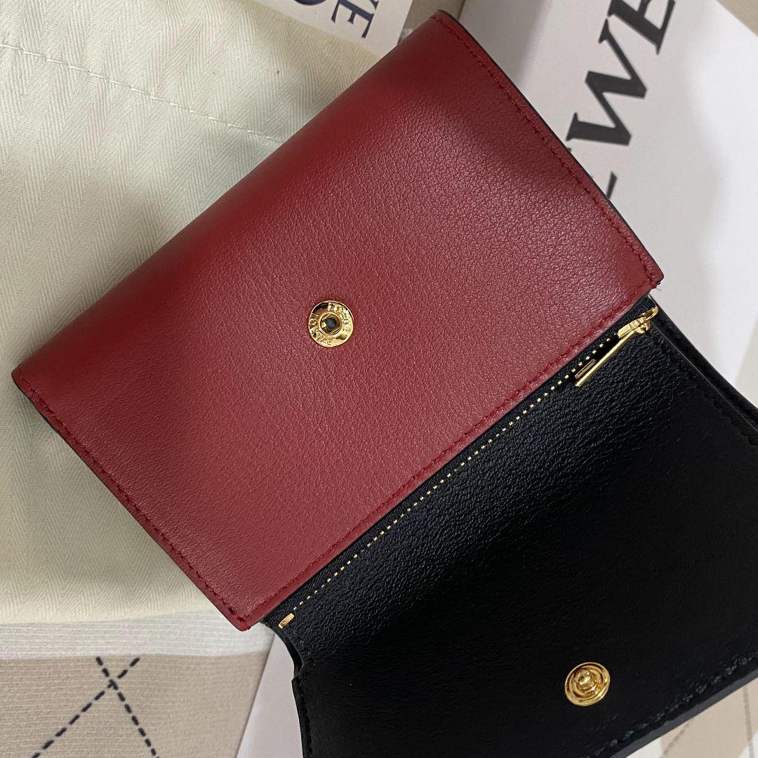 LOEWEロエベ カオナシ 三つ折り財布