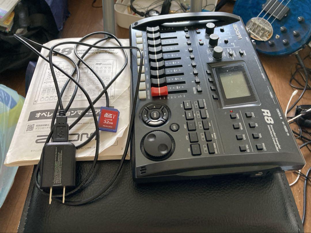 zoom r8 32GBのSDカード　説明書　純正ACアダプタ　電源ケーブル