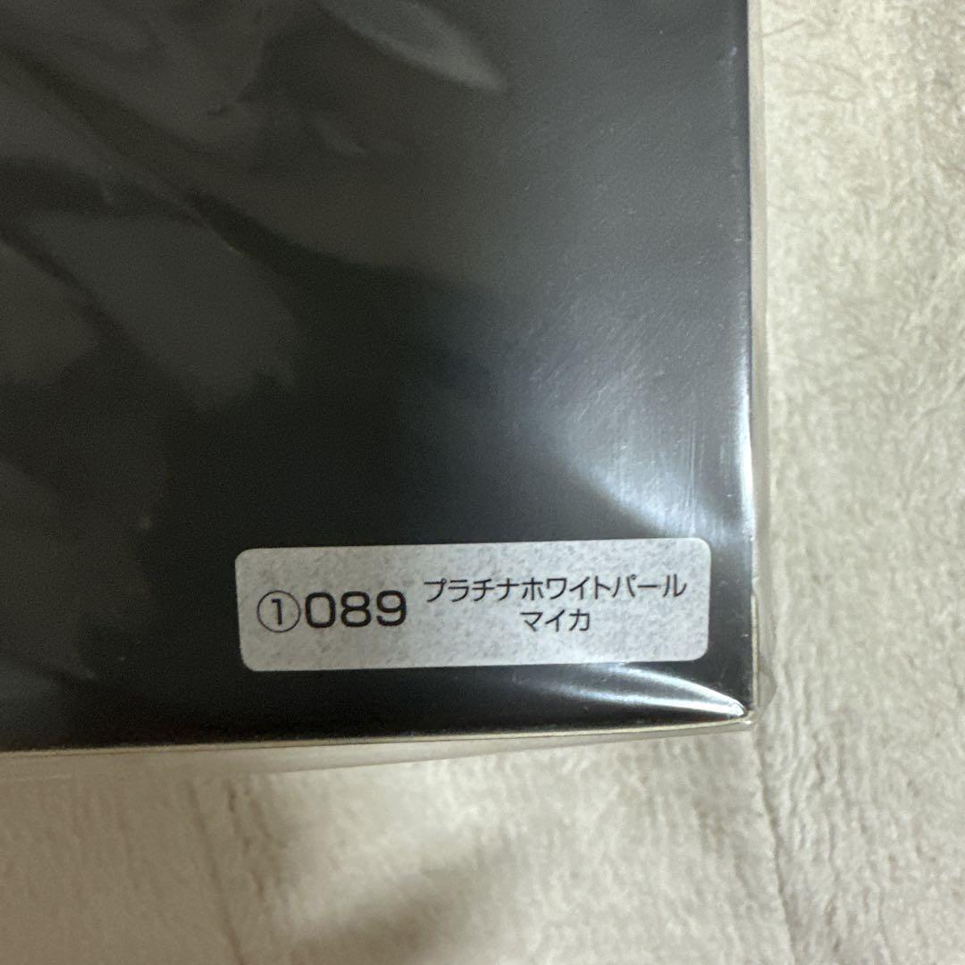 トヨタ カローラクロス　プラチナホワイトパール