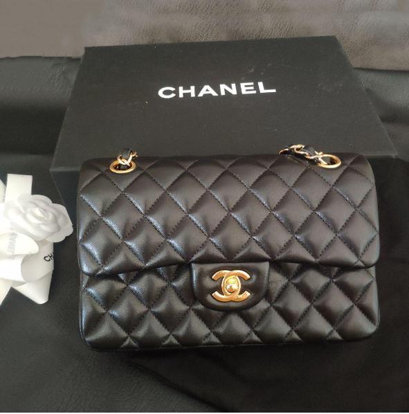 CHANEL シャネル    ショルダーバッグ