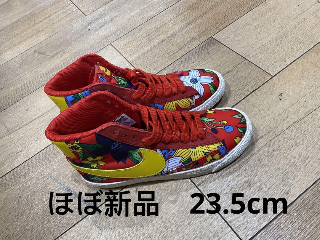 ナイキ　WMNS BLAZER MID TEXTILE PRINT 23.5cm靴