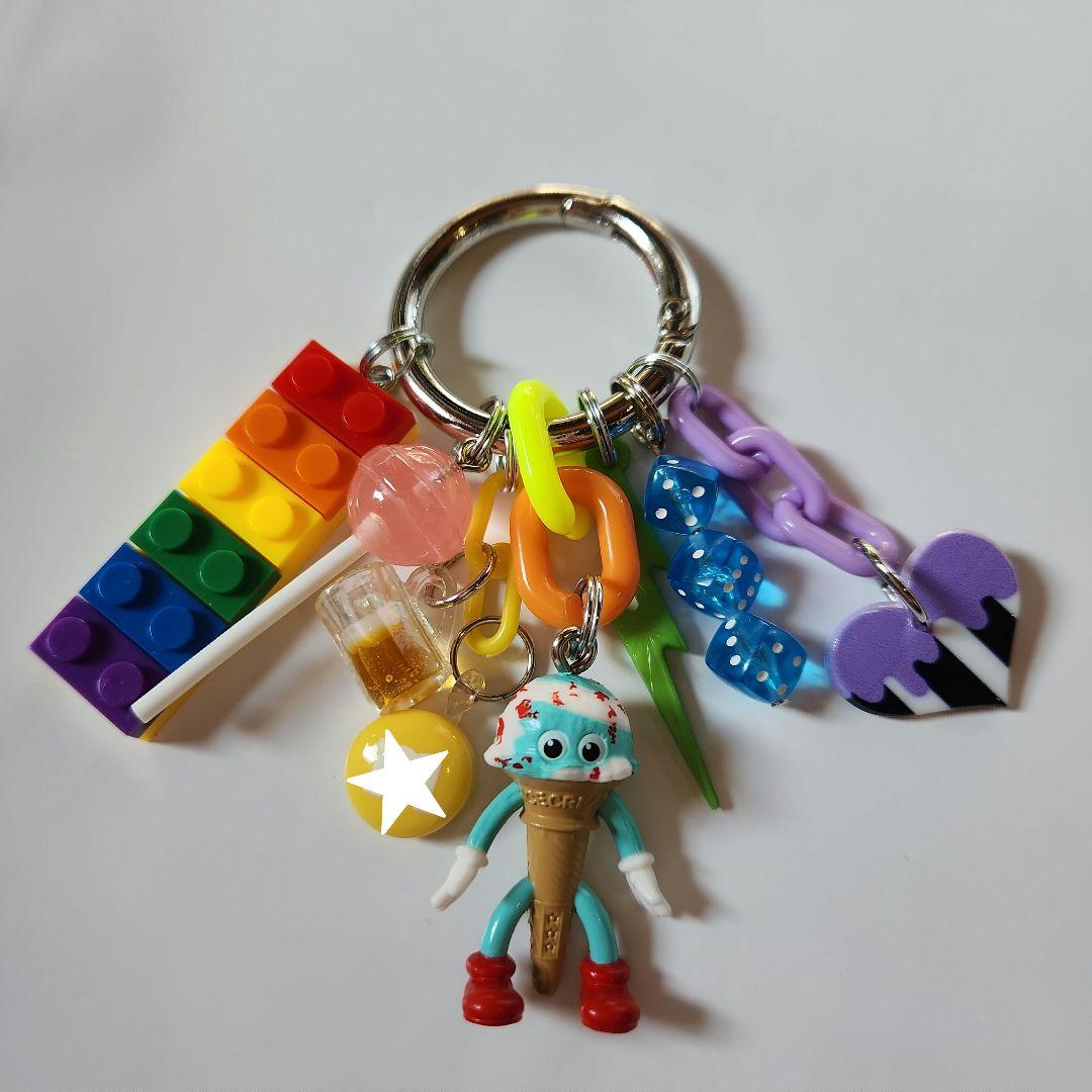 じゃらじゃらキーホルダー✨おもちゃで遊ぼ❗ 3点セット じゃらじゃらキーホルダー - メルカリ