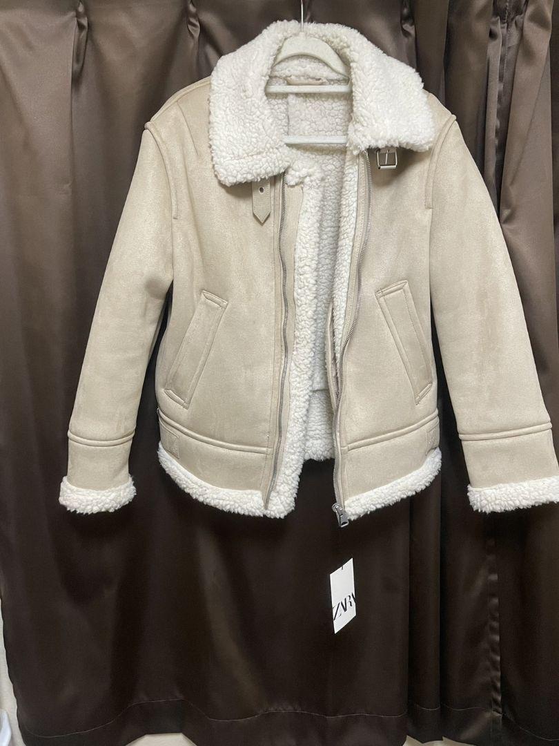 ZARA  ダブルフェイスボアジャケット
