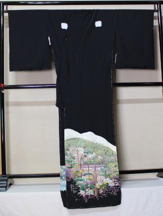 新品送料無料手描 黒留袖　正絹 本加賀友禅　稲手明仁 謹製「八甲田山」未仕立