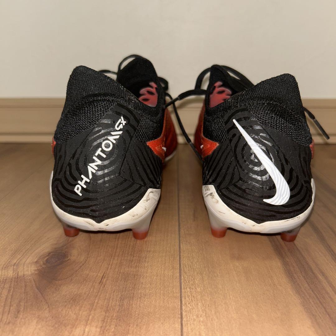 サッカー　スパイク NIKE ファントム