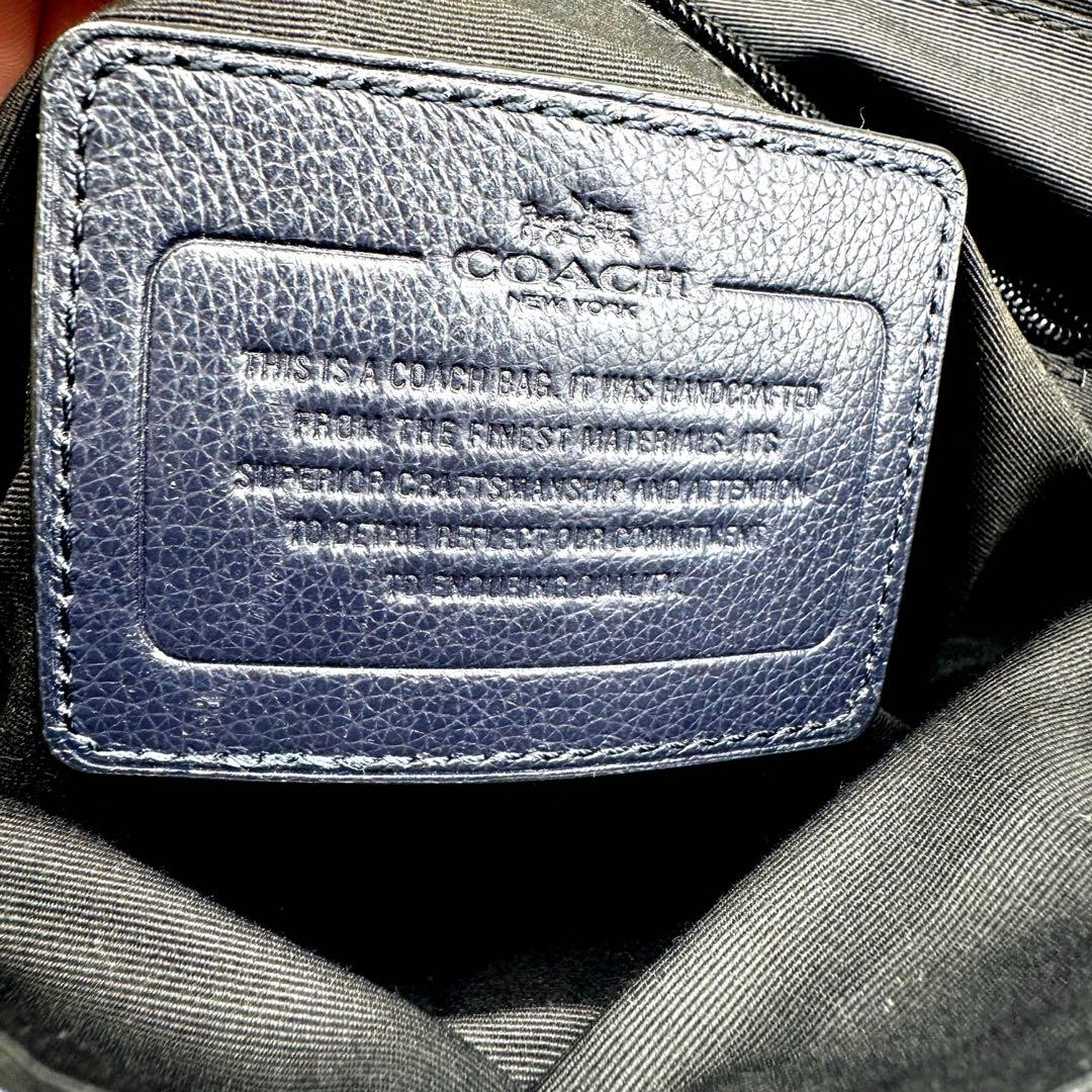 COACHコーチ チャールズ メッセンジャーショルダーバッグ レザーメンズ COACHコーチ チャールズ メッセンジャーショルダーバッグ レザーメンズ