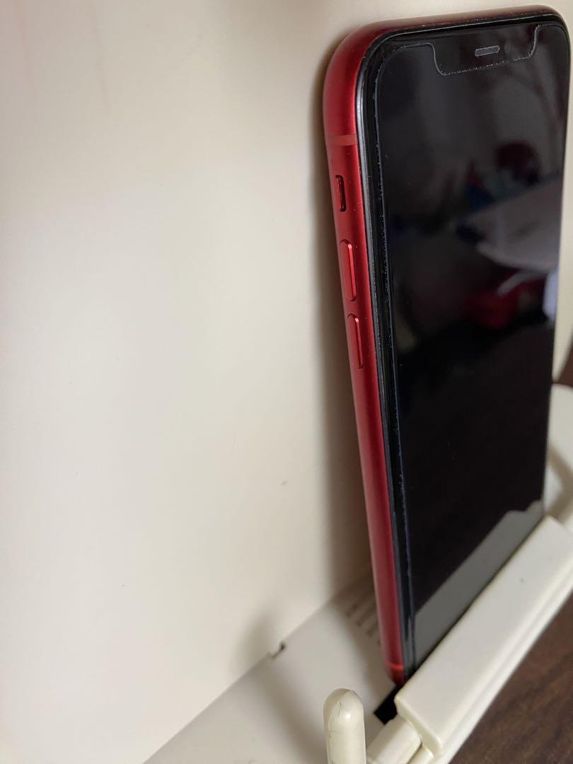 期間限定価格】Apple iPhone XR レッド 背面ひび割れ