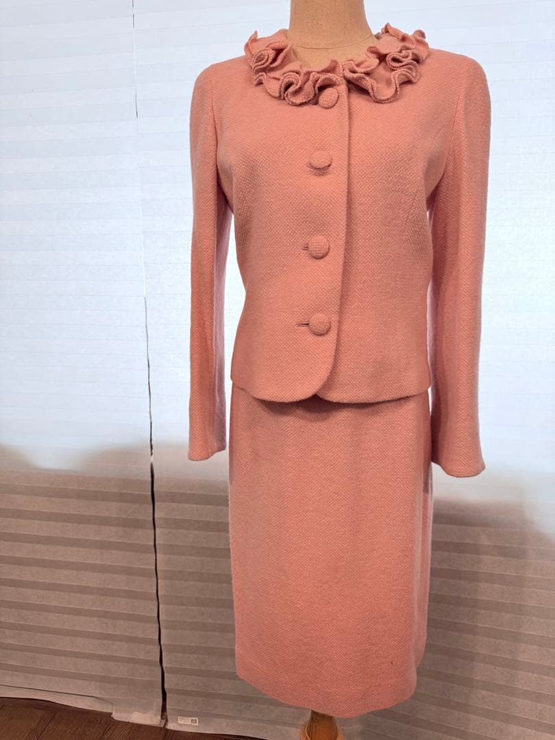 YUKI TORII フリル付きピンクジャケット YUKI TORII フリル付きピンクジャケット