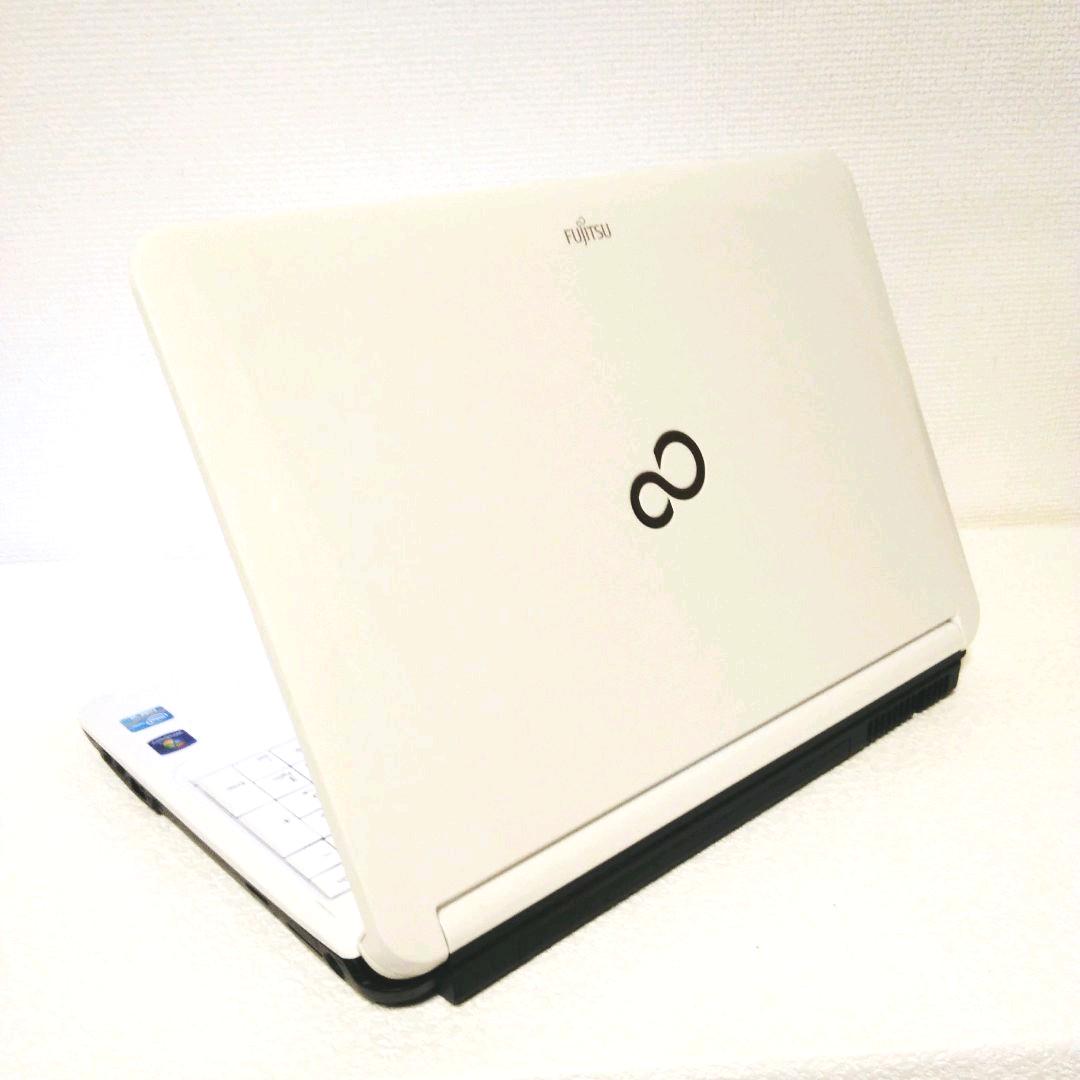 お得新品 富士通ノートパソコン Blu-ray Core i5 Webカメラ ZdnW6-m63777571529 ホワイト 正規品
