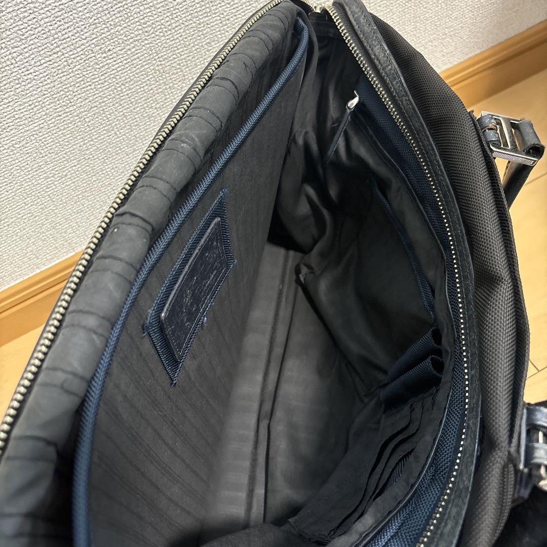 TUMI トゥミ　トート型　ビジネスバック
