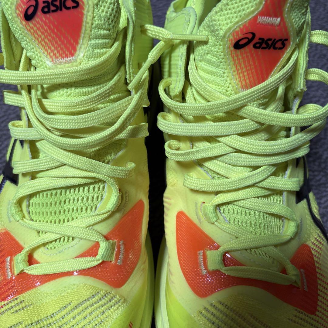 ASICS